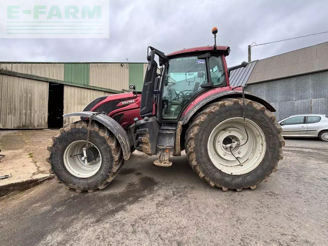 Valtra t 234 v smarttouch - Traktor: slika Valtra t 234 v smarttouch - Traktor Valtra t 234 v smarttouch - Traktor: slika Valtra t 234 v smarttouch - Traktor