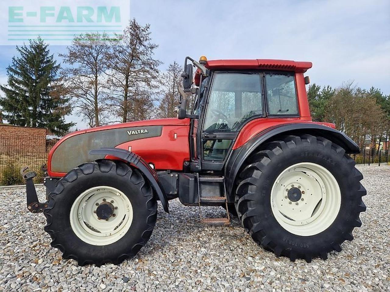 Valtra t120 - Traktor: slika Valtra t120 - Traktor Valtra t120 - Traktor: slika Valtra t120 - Traktor