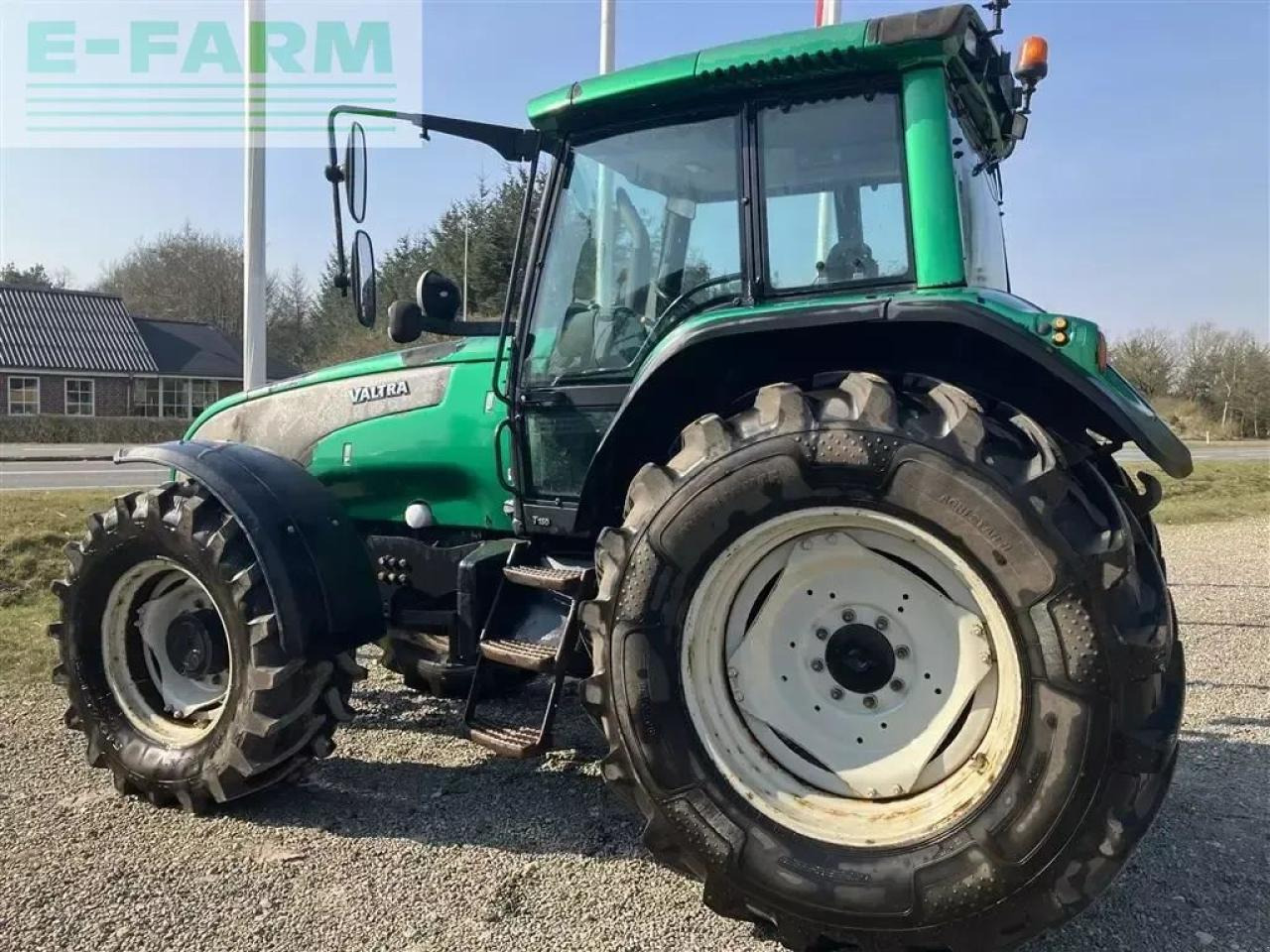Valtra t150 afhentning - Traktor: slika Valtra t150 afhentning - Traktor Valtra t150 afhentning - Traktor: slika Valtra t150 afhentning - Traktor