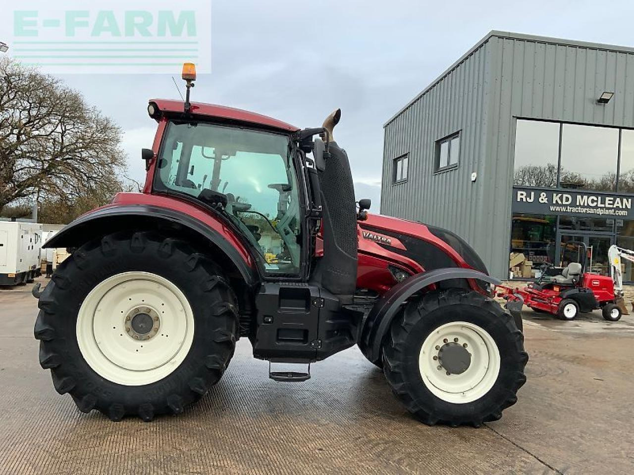 Valtra t154 active tractor (st25061) Active - Traktor: slika Valtra t154 active tractor (st25061) Active - Traktor Valtra t154 active tractor (st25061) Active - Traktor: slika Valtra t154 active tractor (st25061) Active - Traktor