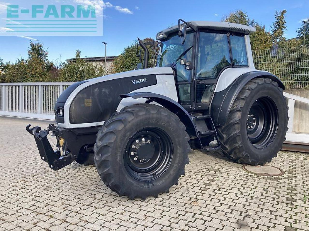Valtra t170 - Traktor: slika Valtra t170 - Traktor Valtra t170 - Traktor: slika Valtra t170 - Traktor