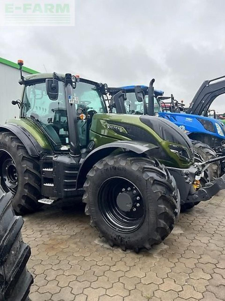 Valtra t215a - Traktor: slika Valtra t215a - Traktor Valtra t215a - Traktor: slika Valtra t215a - Traktor