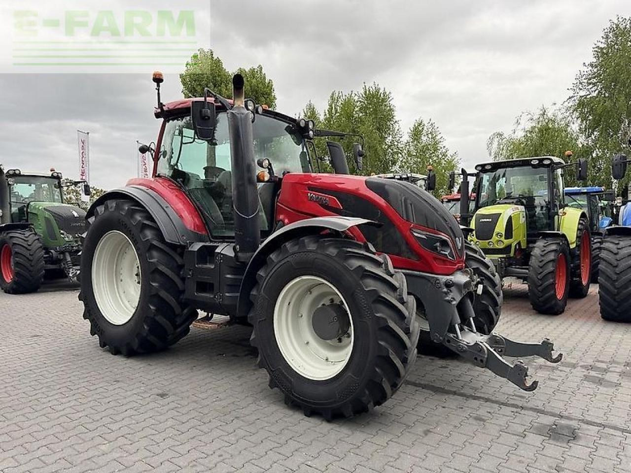 Valtra t234 versu Versu - Traktor: slika Valtra t234 versu Versu - Traktor Valtra t234 versu Versu - Traktor: slika Valtra t234 versu Versu - Traktor