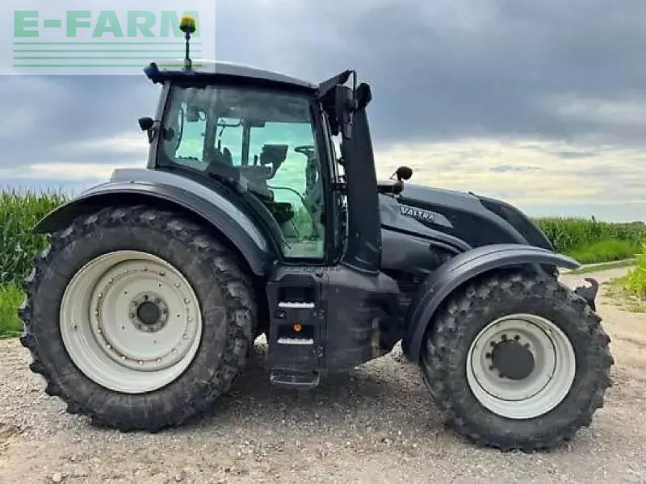 Valtra t234 versu Versu - Traktor: slika Valtra t234 versu Versu - Traktor Valtra t234 versu Versu - Traktor: slika Valtra t234 versu Versu - Traktor