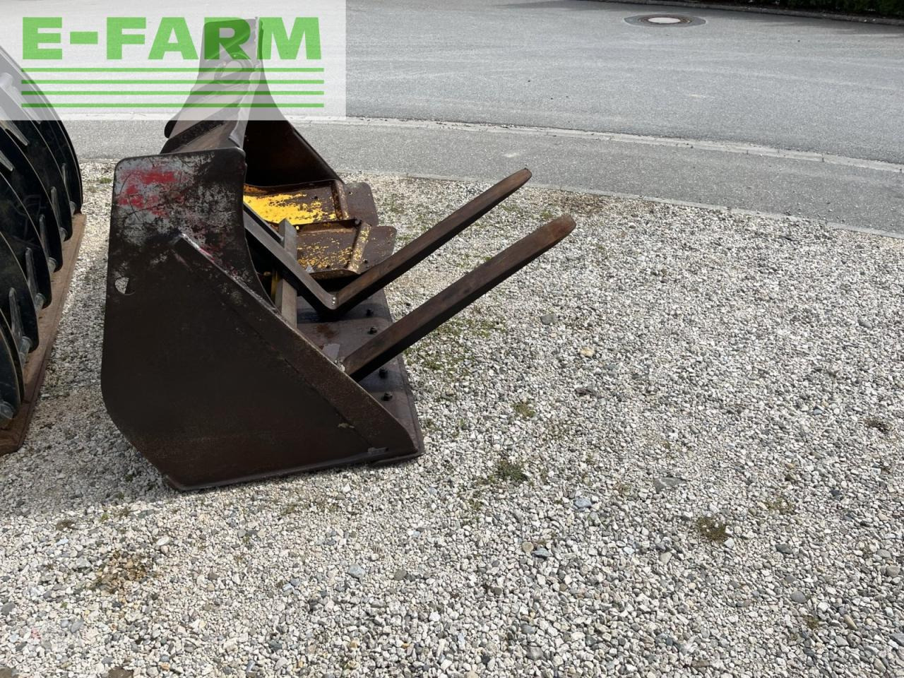 Volvo l 40b - Mini bager: slika Volvo l 40b - Mini bager Volvo l 40b - Mini bager: slika Volvo l 40b - Mini bager