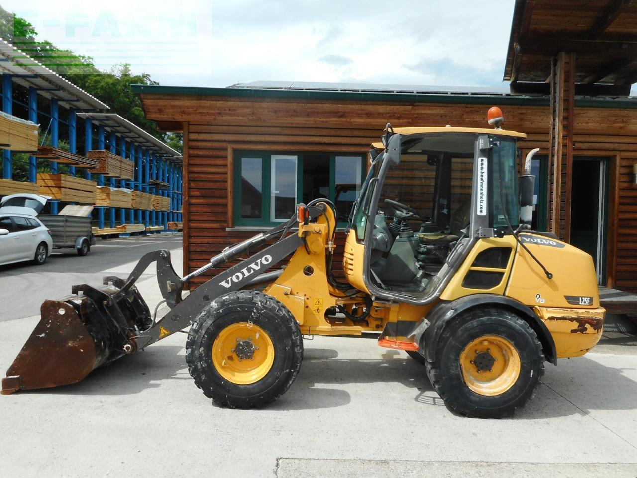 Volvo l25f ( 5.500kg ) hydr. schnellwechsler + 3 kreis - Mini bager: slika Volvo l25f ( 5.500kg ) hydr. schnellwechsler + 3 kreis - Mini bager Volvo l25f ( 5.500kg ) hydr. schnellwechsler + 3 kreis - Mini bager: slika Volvo l25f ( 5.500kg ) hydr. schnellwechsler + 3 kreis - Mini bager