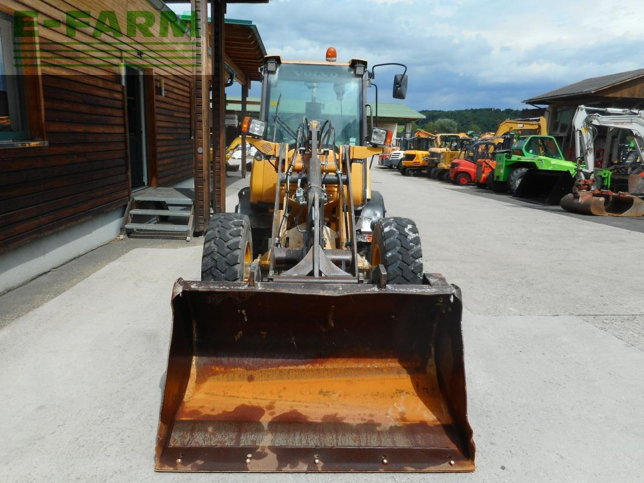 Mini bager Volvo l25f ( 5.500kg ) hydr. schnellwechsler + 3 kreis: slika Mini bager Volvo l25f ( 5.500kg ) hydr. schnellwechsler + 3 kreis