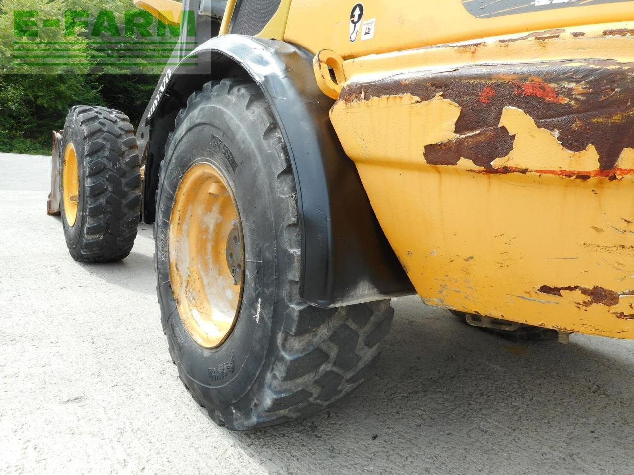 Mini bager Volvo l25f ( 5.500kg ) hydr. schnellwechsler + 3 kreis: slika Mini bager Volvo l25f ( 5.500kg ) hydr. schnellwechsler + 3 kreis