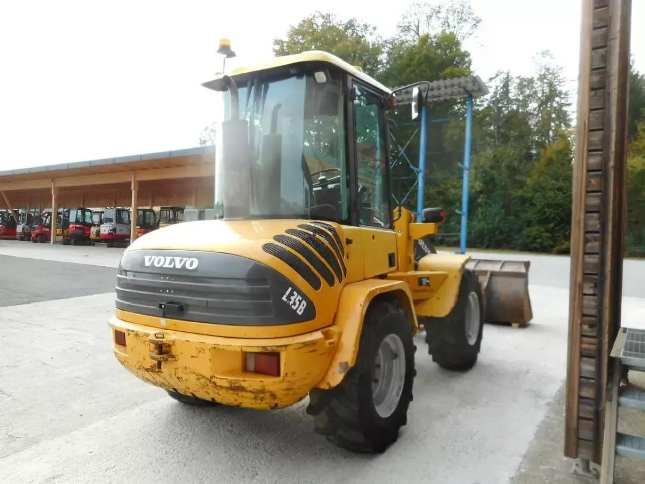 Volvo l35b-z/s ( 6.650kg ) - Mini bager: slika Volvo l35b-z/s ( 6.650kg ) - Mini bager Volvo l35b-z/s ( 6.650kg ) - Mini bager: slika Volvo l35b-z/s ( 6.650kg ) - Mini bager