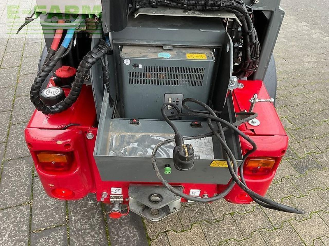 Mini bager Weidemann 1160e: slika Mini bager Weidemann 1160e Mini bager Weidemann 1160e: slika Mini bager Weidemann 1160e