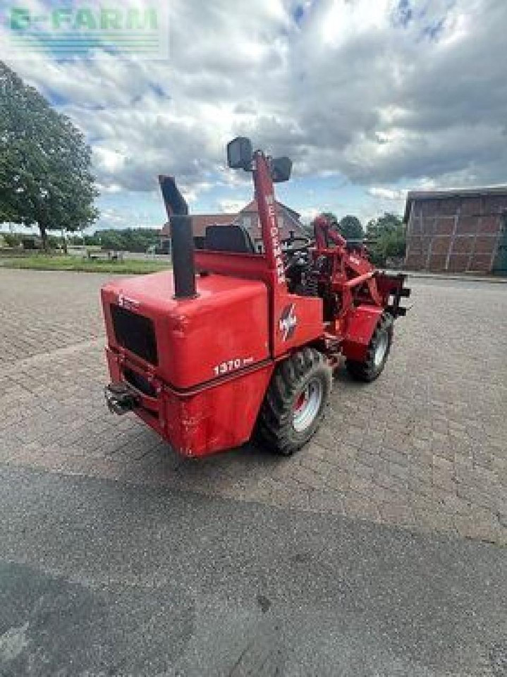Weidemann 1370 p48 - Mini bager: slika Weidemann 1370 p48 - Mini bager Weidemann 1370 p48 - Mini bager: slika Weidemann 1370 p48 - Mini bager
