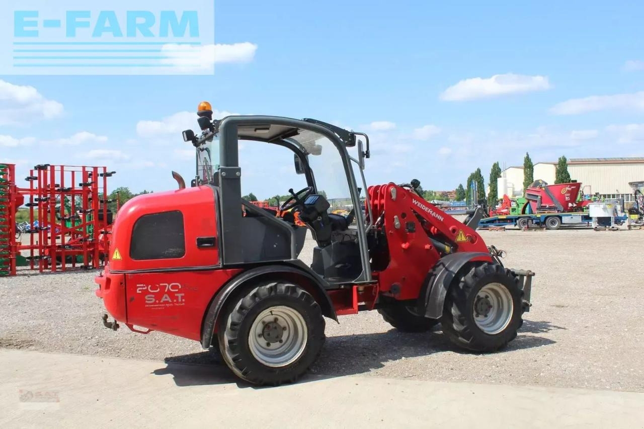 Weidemann 2070 cx 50 - Utovarivač na kotačima: slika Weidemann 2070 cx 50 - Utovarivač na kotačima Weidemann 2070 cx 50 - Utovarivač na kotačima: slika Weidemann 2070 cx 50 - Utovarivač na kotačima