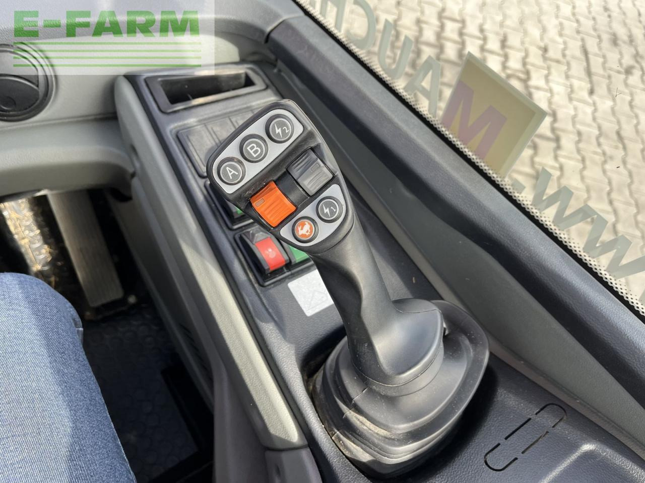 Mini bager Weidemann 4080lp tele 30km/h: slika Mini bager Weidemann 4080lp tele 30km/h Mini bager Weidemann 4080lp tele 30km/h: slika Mini bager Weidemann 4080lp tele 30km/h