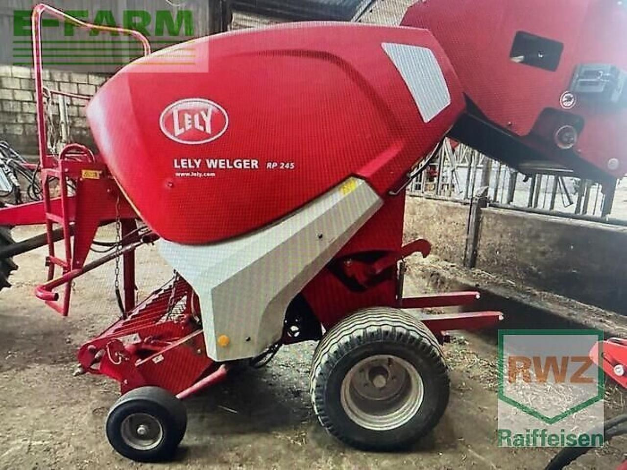 Welger rp 245 - Kvadratna balirka: slika Welger rp 245 - Kvadratna balirka Welger rp 245 - Kvadratna balirka: slika Welger rp 245 - Kvadratna balirka
