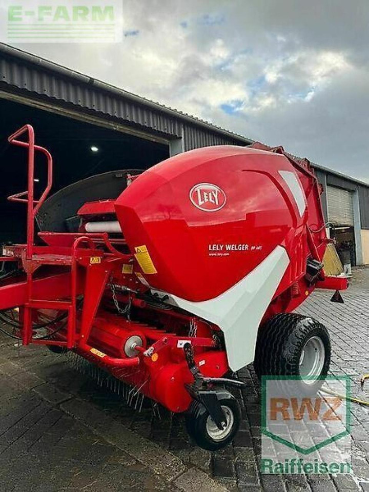 Welger rp 445 - Kvadratna balirka: slika Welger rp 445 - Kvadratna balirka Welger rp 445 - Kvadratna balirka: slika Welger rp 445 - Kvadratna balirka