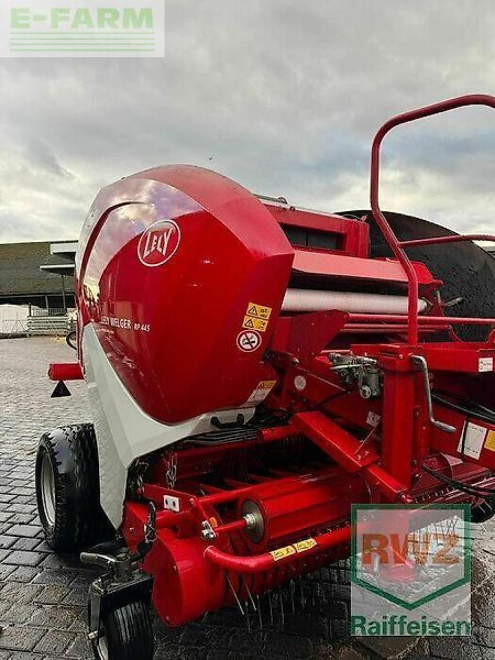Welger rp 445 - Kvadratna balirka: slika Welger rp 445 - Kvadratna balirka Welger rp 445 - Kvadratna balirka: slika Welger rp 445 - Kvadratna balirka