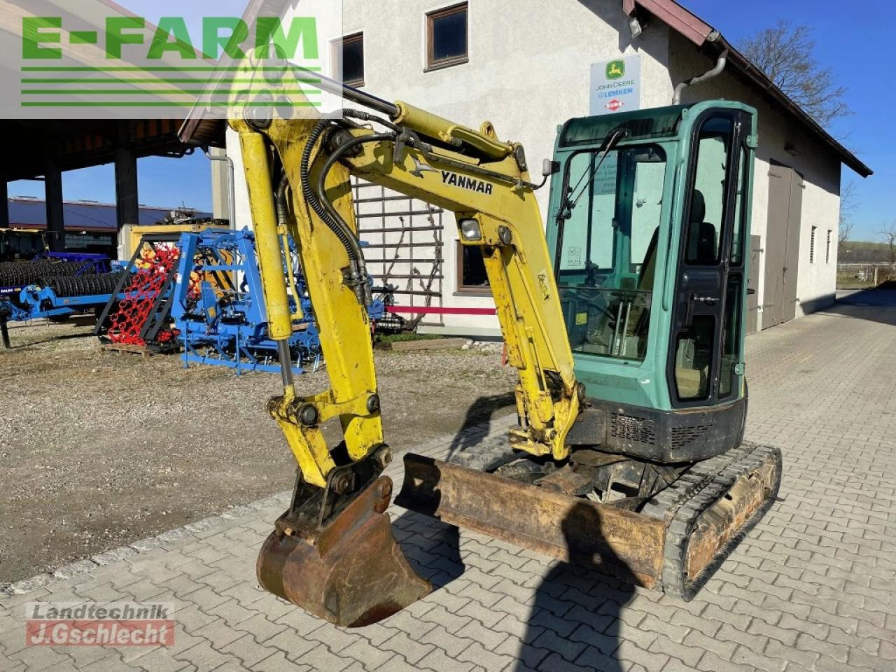 Yanmar vio 25-4 - Mini bager: slika Yanmar vio 25-4 - Mini bager Yanmar vio 25-4 - Mini bager: slika Yanmar vio 25-4 - Mini bager