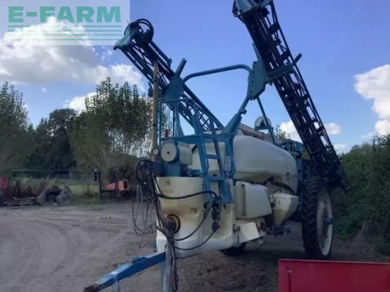 Meteor2500 - Vučena prskalica: slika meteor2500 - Vučena prskalica Meteor2500 - Vučena prskalica: slika meteor2500 - Vučena prskalica