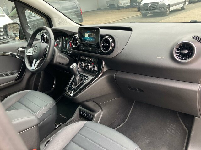MERCEDES-BENZ EQT 200 Power Plus,Navi,LED,Rückfahrkamera - Putnički kombi, Električno dostavno vozilo: slika MERCEDES-BENZ EQT 200 Power Plus,Navi,LED,Rückfahrkamera - Putnički kombi, Električno dostavno vozilo MERCEDES-BENZ EQT 200 Power Plus,Navi,LED,Rückfahrkamera - Putnički kombi, Električno dostavno vozilo: slika MERCEDES-BENZ EQT 200 Power Plus,Navi,LED,Rückfahrkamera - Putnički kombi, Električno dostavno vozilo