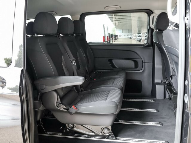 MERCEDES-BENZ EQV 300 Extralang,8Sitze,2xelektr.Schiebetür,LED - Putnički kombi, Električno dostavno vozilo: slika MERCEDES-BENZ EQV 300 Extralang,8Sitze,2xelektr.Schiebetür,LED - Putnički kombi, Električno dostavno vozilo MERCEDES-BENZ EQV 300 Extralang,8Sitze,2xelektr.Schiebetür,LED - Putnički kombi, Električno dostavno vozilo: slika MERCEDES-BENZ EQV 300 Extralang,8Sitze,2xelektr.Schiebetür,LED - Putnički kombi, Električno dostavno vozilo