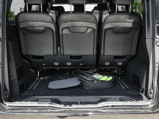 MERCEDES-BENZ EQV 300 Extralang,Avantgarde,8Sitze,2xelektr.Tür - Putnički kombi, Električno dostavno vozilo: slika MERCEDES-BENZ EQV 300 Extralang,Avantgarde,8Sitze,2xelektr.Tür - Putnički kombi, Električno dostavno vozilo MERCEDES-BENZ EQV 300 Extralang,Avantgarde,8Sitze,2xelektr.Tür - Putnički kombi, Električno dostavno vozilo: slika MERCEDES-BENZ EQV 300 Extralang,Avantgarde,8Sitze,2xelektr.Tür - Putnički kombi, Električno dostavno vozilo