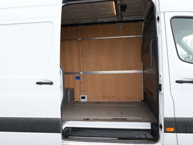 MERCEDES-BENZ Sprinter 317 CDI Kasten,L2H2,MBUX,Kamera - Furgon: slika MERCEDES-BENZ Sprinter 317 CDI Kasten,L2H2,MBUX,Kamera - Furgon MERCEDES-BENZ Sprinter 317 CDI Kasten,L2H2,MBUX,Kamera - Furgon: slika MERCEDES-BENZ Sprinter 317 CDI Kasten,L2H2,MBUX,Kamera - Furgon