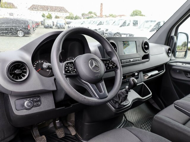 MERCEDES-BENZ Sprinter 317 CDI Kasten,L2H2,MBUX,Kamera - Furgon: slika MERCEDES-BENZ Sprinter 317 CDI Kasten,L2H2,MBUX,Kamera - Furgon MERCEDES-BENZ Sprinter 317 CDI Kasten,L2H2,MBUX,Kamera - Furgon: slika MERCEDES-BENZ Sprinter 317 CDI Kasten,L2H2,MBUX,Kamera - Furgon