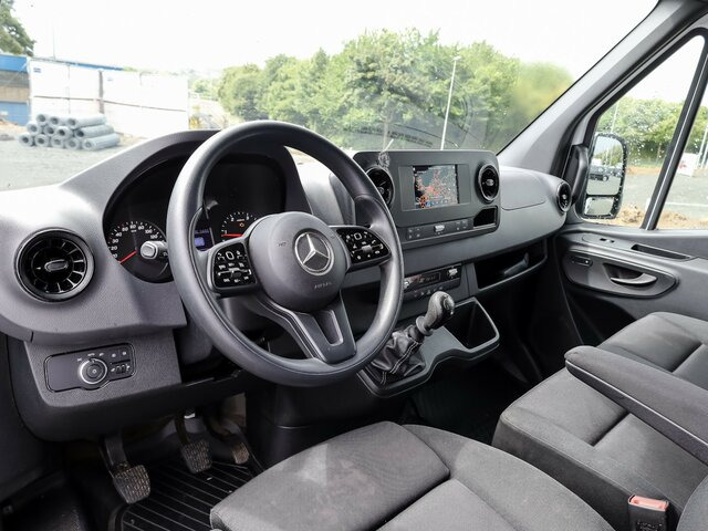 MERCEDES-BENZ Sprinter 317 CDI Kasten,L2H2,MBUX,Kamera - Furgon: slika MERCEDES-BENZ Sprinter 317 CDI Kasten,L2H2,MBUX,Kamera - Furgon MERCEDES-BENZ Sprinter 317 CDI Kasten,L2H2,MBUX,Kamera - Furgon: slika MERCEDES-BENZ Sprinter 317 CDI Kasten,L2H2,MBUX,Kamera - Furgon