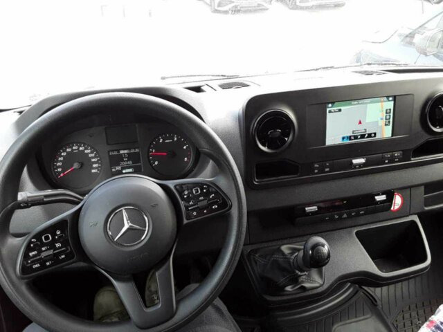MERCEDES-BENZ Sprinter 317 CDI Kasten,L2H2,MBUX,Kamera... - Furgon: slika MERCEDES-BENZ Sprinter 317 CDI Kasten,L2H2,MBUX,Kamera... - Furgon MERCEDES-BENZ Sprinter 317 CDI Kasten,L2H2,MBUX,Kamera... - Furgon: slika MERCEDES-BENZ Sprinter 317 CDI Kasten,L2H2,MBUX,Kamera... - Furgon