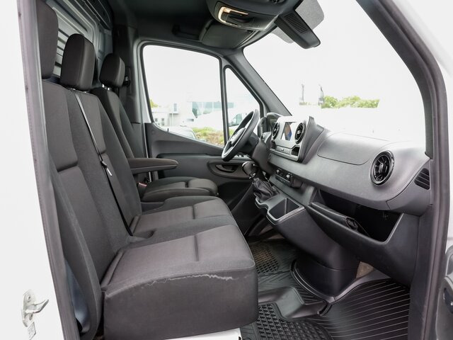 MERCEDES-BENZ Sprinter 317 CDI Kasten,L2H2,MBUX,Kamera - Furgon: slika MERCEDES-BENZ Sprinter 317 CDI Kasten,L2H2,MBUX,Kamera - Furgon MERCEDES-BENZ Sprinter 317 CDI Kasten,L2H2,MBUX,Kamera - Furgon: slika MERCEDES-BENZ Sprinter 317 CDI Kasten,L2H2,MBUX,Kamera - Furgon