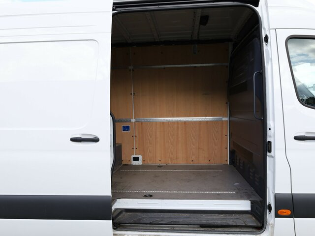 MERCEDES-BENZ Sprinter 317 CDI Kasten,L2H2,MBUX,Kamera - Furgon: slika MERCEDES-BENZ Sprinter 317 CDI Kasten,L2H2,MBUX,Kamera - Furgon MERCEDES-BENZ Sprinter 317 CDI Kasten,L2H2,MBUX,Kamera - Furgon: slika MERCEDES-BENZ Sprinter 317 CDI Kasten,L2H2,MBUX,Kamera - Furgon