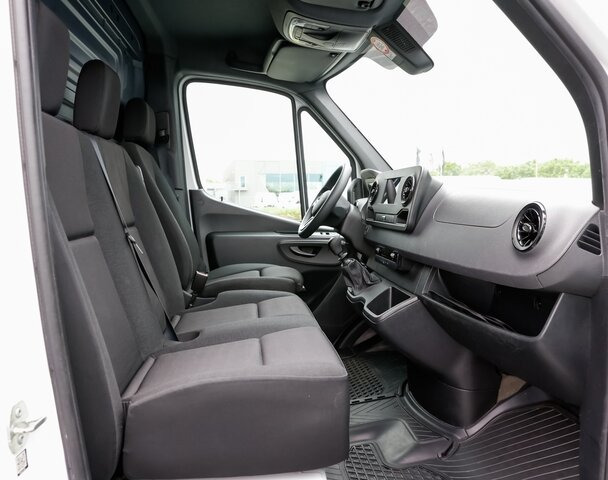 MERCEDES-BENZ Sprinter 317 CDI Kasten,L2H2,MBUX,Kamera - Furgon: slika MERCEDES-BENZ Sprinter 317 CDI Kasten,L2H2,MBUX,Kamera - Furgon MERCEDES-BENZ Sprinter 317 CDI Kasten,L2H2,MBUX,Kamera - Furgon: slika MERCEDES-BENZ Sprinter 317 CDI Kasten,L2H2,MBUX,Kamera - Furgon