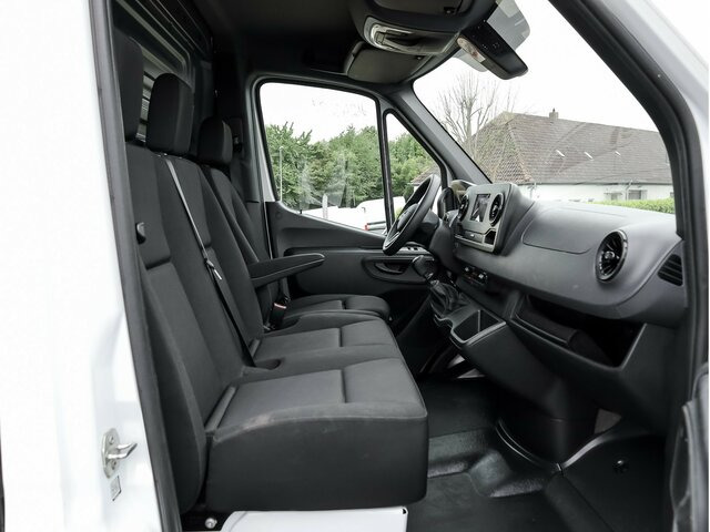 MERCEDES-BENZ Sprinter 317 CDI Kasten,L2H2,MBUX,Kamera - Furgon: slika MERCEDES-BENZ Sprinter 317 CDI Kasten,L2H2,MBUX,Kamera - Furgon MERCEDES-BENZ Sprinter 317 CDI Kasten,L2H2,MBUX,Kamera - Furgon: slika MERCEDES-BENZ Sprinter 317 CDI Kasten,L2H2,MBUX,Kamera - Furgon