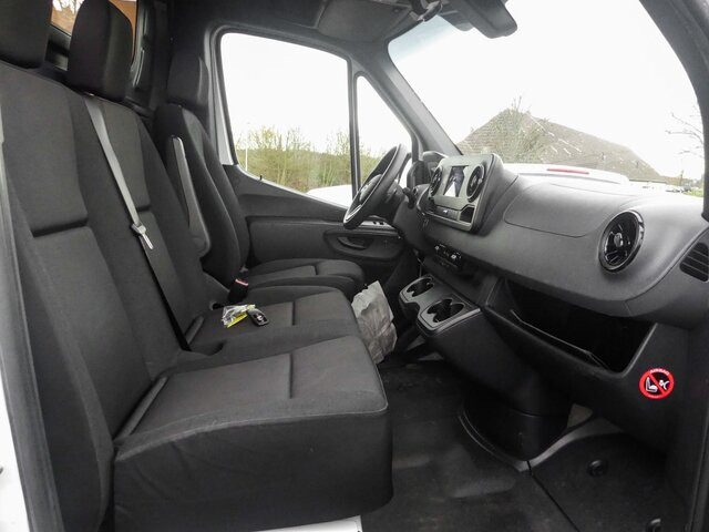 Furgon MERCEDES-BENZ Sprinter 317 Maxi,9GTronic,MBUX,Kamera,Klima: slika Furgon MERCEDES-BENZ Sprinter 317 Maxi,9GTronic,MBUX,Kamera,Klima