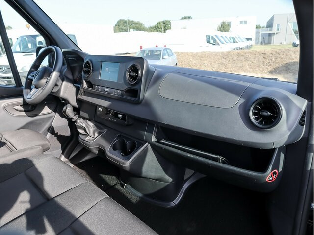 MERCEDES-BENZ Sprinter 317 Maxi,MBUX,Kamera,Tempomat - Furgon: slika MERCEDES-BENZ Sprinter 317 Maxi,MBUX,Kamera,Tempomat - Furgon MERCEDES-BENZ Sprinter 317 Maxi,MBUX,Kamera,Tempomat - Furgon: slika MERCEDES-BENZ Sprinter 317 Maxi,MBUX,Kamera,Tempomat - Furgon