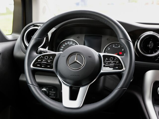MERCEDES-BENZ T 180 Progressive,AHK,LED,Navi,Kamera,Tempomat - Putnički kombi: slika MERCEDES-BENZ T 180 Progressive,AHK,LED,Navi,Kamera,Tempomat - Putnički kombi MERCEDES-BENZ T 180 Progressive,AHK,LED,Navi,Kamera,Tempomat - Putnički kombi: slika MERCEDES-BENZ T 180 Progressive,AHK,LED,Navi,Kamera,Tempomat - Putnički kombi