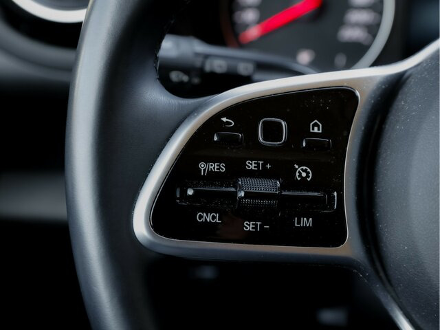 Putnički kombi MERCEDES-BENZ T 180 d,Progressive,LED.AHK,MBUX,Navi,Kamera: slika Putnički kombi MERCEDES-BENZ T 180 d,Progressive,LED.AHK,MBUX,Navi,Kamera