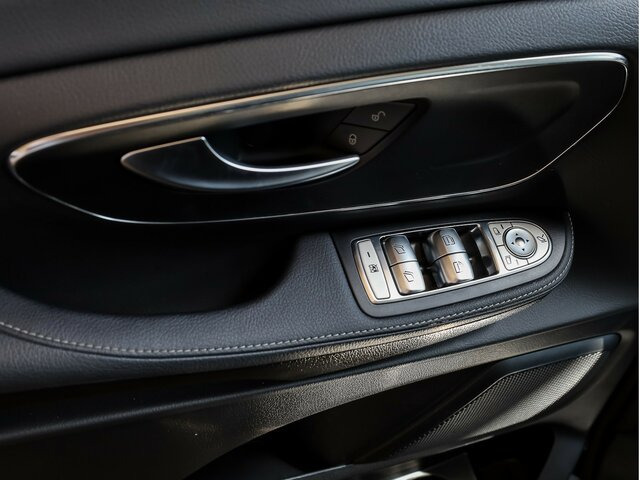 Zakup MERCEDES-BENZ V 300 Avantgarde Extralang,2xSchiebetür elektr. MERCEDES-BENZ V 300 Avantgarde Extralang,2xSchiebetür elektr.: slika Zakup MERCEDES-BENZ V 300 Avantgarde Extralang,2xSchiebetür elektr. MERCEDES-BENZ V 300 Avantgarde Extralang,2xSchiebetür elektr.