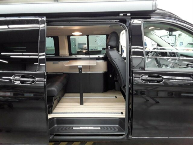 Kamp kombi MERCEDES-BENZ V 300 Marco Polo,EasyUp,Leder,AHK2,5To,LED: slika Kamp kombi MERCEDES-BENZ V 300 Marco Polo,EasyUp,Leder,AHK2,5To,LED