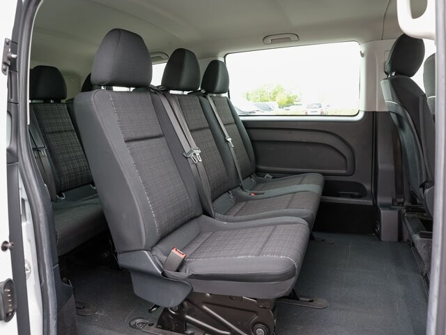 MERCEDES-BENZ Vito 111 TourerPro,lang,8Sitzer,Klima,Standhzg. - Minibus, Putnički kombi: slika MERCEDES-BENZ Vito 111 TourerPro,lang,8Sitzer,Klima,Standhzg. - Minibus, Putnički kombi MERCEDES-BENZ Vito 111 TourerPro,lang,8Sitzer,Klima,Standhzg. - Minibus, Putnički kombi: slika MERCEDES-BENZ Vito 111 TourerPro,lang,8Sitzer,Klima,Standhzg. - Minibus, Putnički kombi