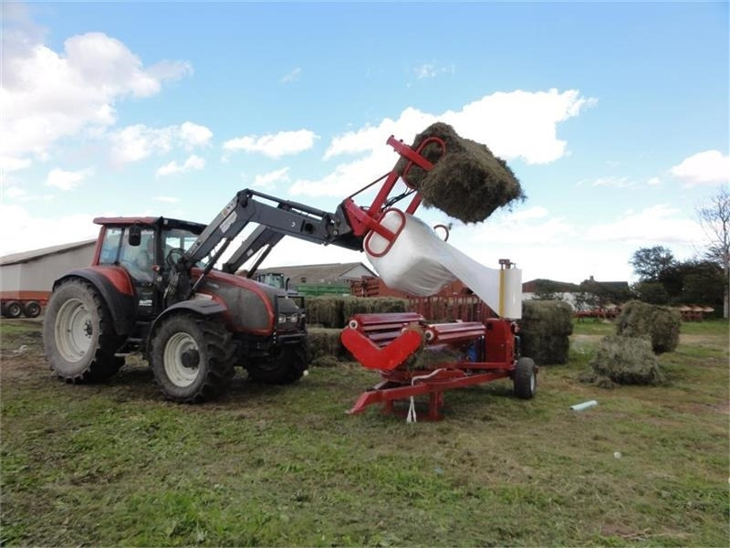 Pomi Wrap 200 - Omotač bala: slika Pomi Wrap 200 - Omotač bala Pomi Wrap 200 - Omotač bala: slika Pomi Wrap 200 - Omotač bala