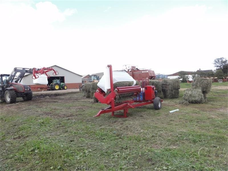 Pomi Wrap 200 - Omotač bala: slika Pomi Wrap 200 - Omotač bala Pomi Wrap 200 - Omotač bala: slika Pomi Wrap 200 - Omotač bala