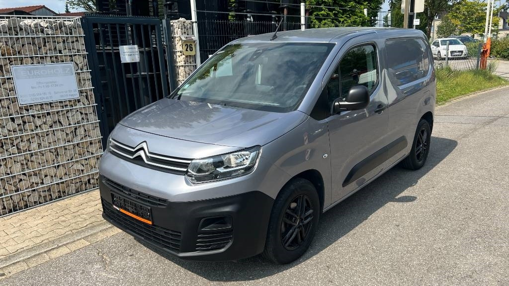 Citroën Berlingo 1.5 Blue HDI, Kasten, 8 Reifen, Klima - Dostavno vozilo sa zatvorenim sandukom: slika Citroën Berlingo 1.5 Blue HDI, Kasten, 8 Reifen, Klima - Dostavno vozilo sa zatvorenim sandukom Citroën Berlingo 1.5 Blue HDI, Kasten, 8 Reifen, Klima - Dostavno vozilo sa zatvorenim sandukom: slika Citroën Berlingo 1.5 Blue HDI, Kasten, 8 Reifen, Klima - Dostavno vozilo sa zatvorenim sandukom