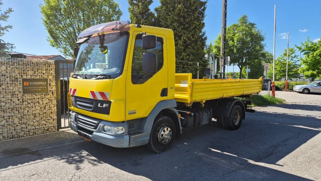 DAF Lkw 3-Seiten-Kipper Meiller 45.220, 2 x AHK, Servo - Kiper: slika DAF Lkw 3-Seiten-Kipper Meiller 45.220, 2 x AHK, Servo - Kiper DAF Lkw 3-Seiten-Kipper Meiller 45.220, 2 x AHK, Servo - Kiper: slika DAF Lkw 3-Seiten-Kipper Meiller 45.220, 2 x AHK, Servo - Kiper