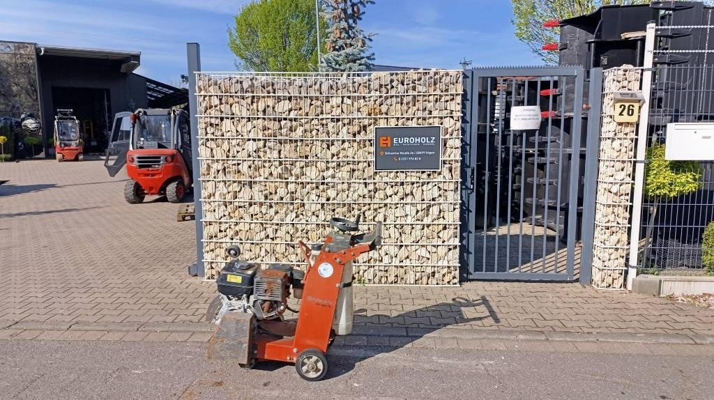 Husqvarna FS 400 LV Fugenschneider Bj 2017 mit Motorproblem - Hladni planer: slika Husqvarna FS 400 LV Fugenschneider Bj 2017 mit Motorproblem - Hladni planer Husqvarna FS 400 LV Fugenschneider Bj 2017 mit Motorproblem - Hladni planer: slika Husqvarna FS 400 LV Fugenschneider Bj 2017 mit Motorproblem - Hladni planer
