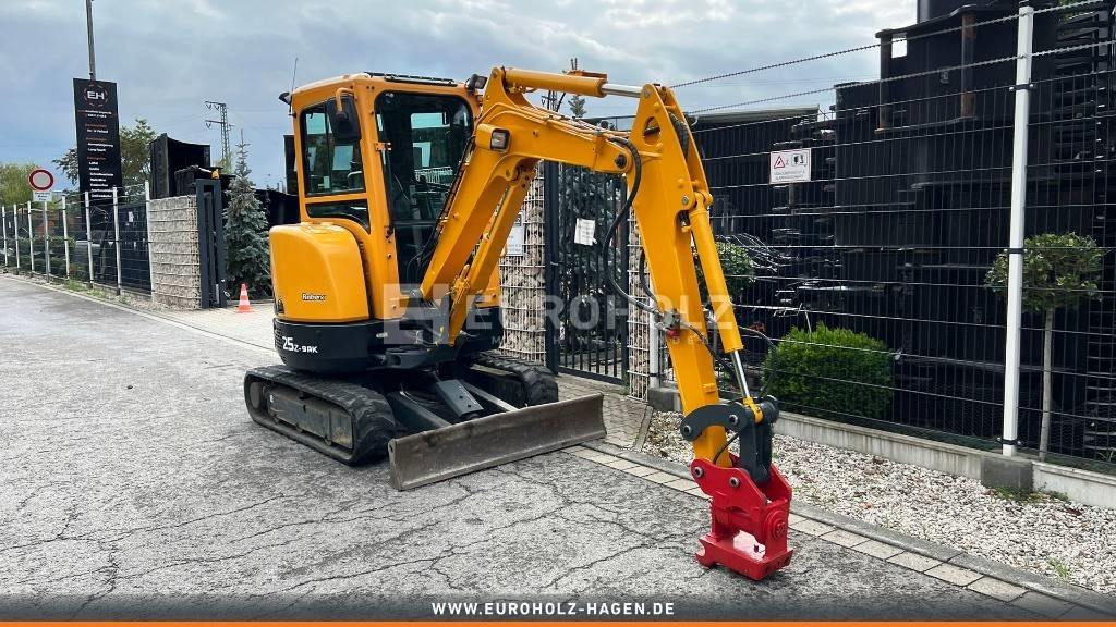 Hyundai Minibagger Robex 25 Z 9AK Powertilt Schnellw. MS03 - Mini bager: slika Hyundai Minibagger Robex 25 Z 9AK Powertilt Schnellw. MS03 - Mini bager Hyundai Minibagger Robex 25 Z 9AK Powertilt Schnellw. MS03 - Mini bager: slika Hyundai Minibagger Robex 25 Z 9AK Powertilt Schnellw. MS03 - Mini bager