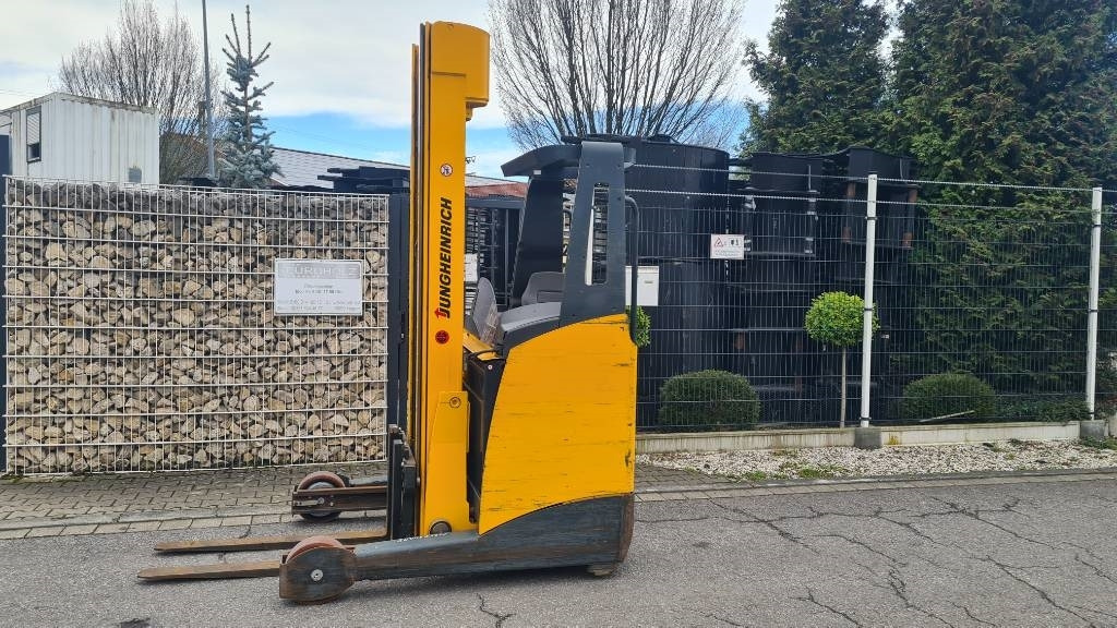 Jungheinrich ETV 216, Triplex, 6,9 m Hubhöhe, Hubkraft 1.600 kg - Regalni viličar: slika Jungheinrich ETV 216, Triplex, 6,9 m Hubhöhe, Hubkraft 1.600 kg - Regalni viličar Jungheinrich ETV 216, Triplex, 6,9 m Hubhöhe, Hubkraft 1.600 kg - Regalni viličar: slika Jungheinrich ETV 216, Triplex, 6,9 m Hubhöhe, Hubkraft 1.600 kg - Regalni viličar