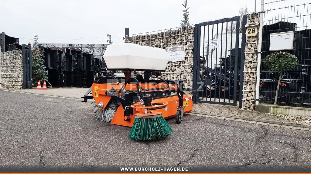 Kehrmaschine ZM 1400 für Radlader - Metla za Namjenska/ Posebna vozila: slika Kehrmaschine ZM 1400 für Radlader - Metla za Namjenska/ Posebna vozila Kehrmaschine ZM 1400 für Radlader - Metla za Namjenska/ Posebna vozila: slika Kehrmaschine ZM 1400 für Radlader - Metla za Namjenska/ Posebna vozila
