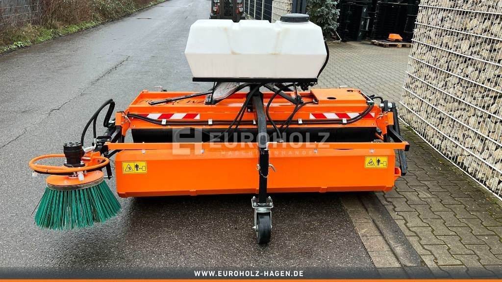 Kehrmaschine ZM2000 Seitenbesen 3-Punkt-Aufnahme - Metla: slika Kehrmaschine ZM2000 Seitenbesen 3-Punkt-Aufnahme - Metla Kehrmaschine ZM2000 Seitenbesen 3-Punkt-Aufnahme - Metla: slika Kehrmaschine ZM2000 Seitenbesen 3-Punkt-Aufnahme - Metla