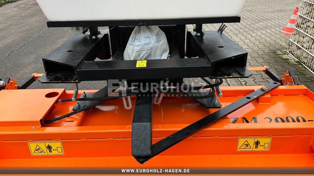 Novi Metla za Namjenska/ Posebna vozila Kehrmaschine ZM2000 Stapleraufnahme: slika Novi Metla za Namjenska/ Posebna vozila Kehrmaschine ZM2000 Stapleraufnahme